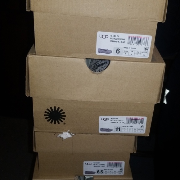 Slippers - Picture 8 of 8